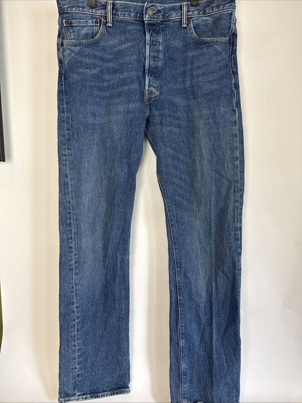 Levi's 501 Jeans Men's 35x32 Blue Medium Wash Denim Straight Leg Button Fly